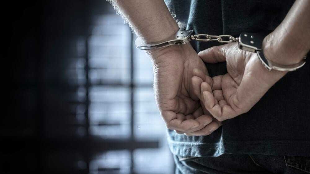 К чему снится убегать от полиции: значение и толкование сна
