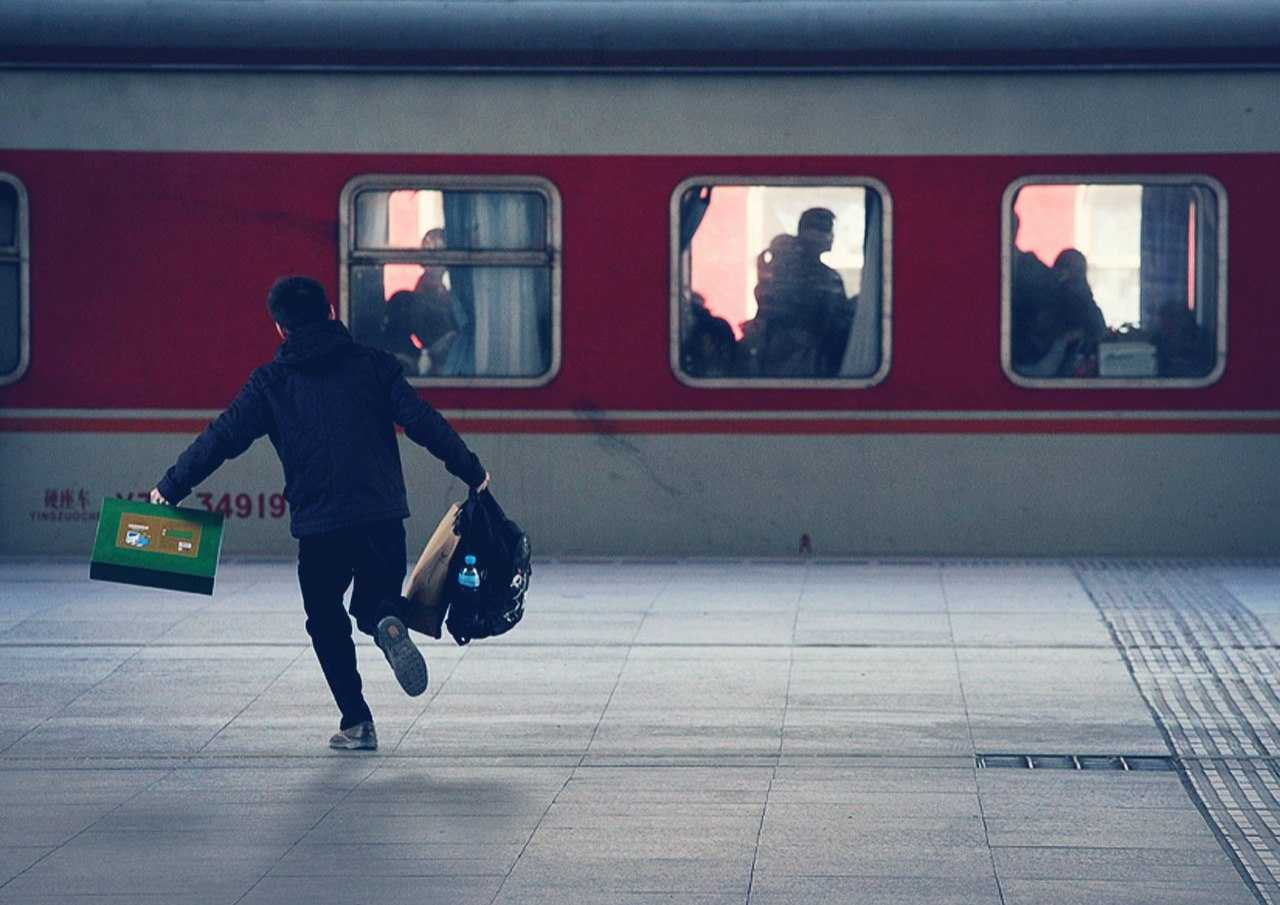 К чему снится опоздание на поезд - значение сна опоздание на поезд по соннику