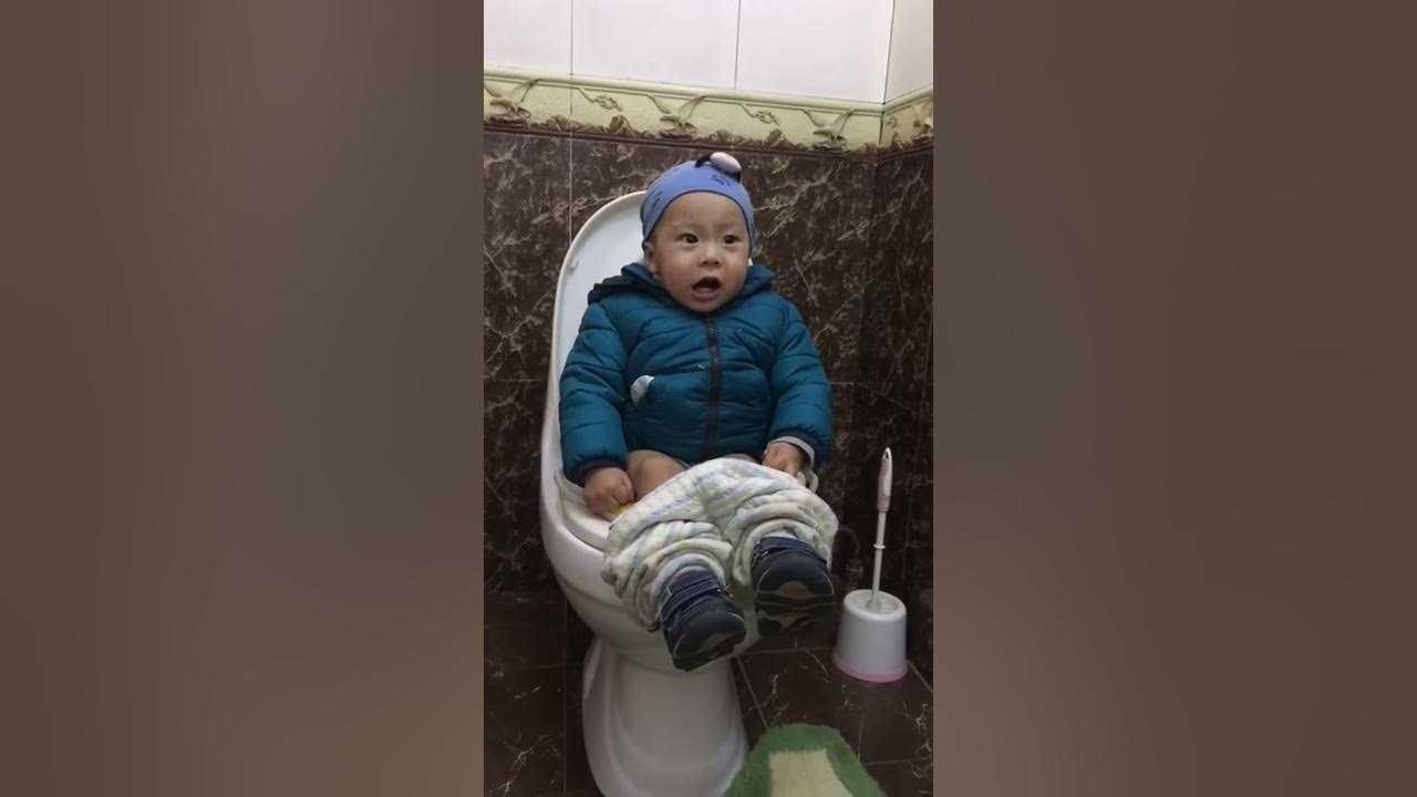 К чему снится мыть ребенка от кала